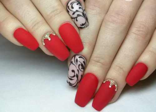 Это помогает с проблемой коротких и ломких ногтей