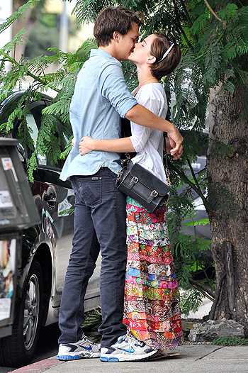 Но известность ей принесла роль