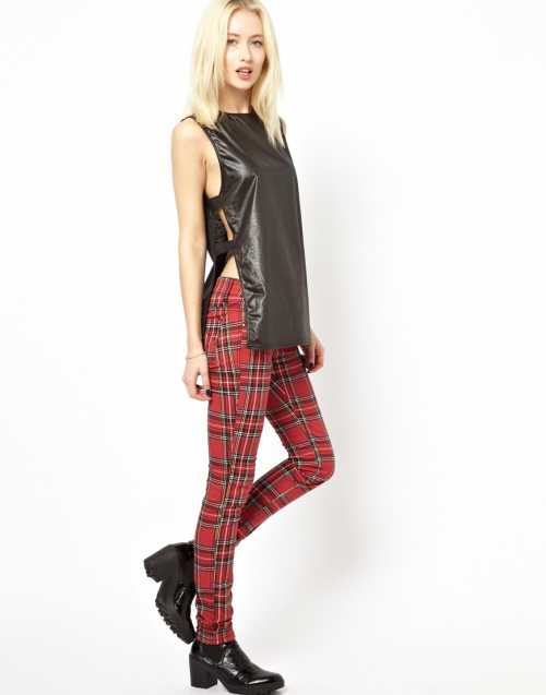 Их можно оставить единственным ярким акцентом при сдержанной цветовой гамме всего ансамбля