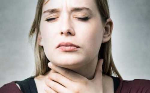 Если воспаляется щж у представительниц прекрасного пола, то терапия должна быть максимально осторожной, речь идет не только о здоровье женщины, но и плода