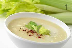 Конечно, некоторые продавцы умельцы умудряются реанимировать усохшее растение