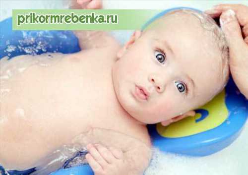 Заплывы в большой ванне вы сможете устраивать чуть позже, когда дите немного подрастет