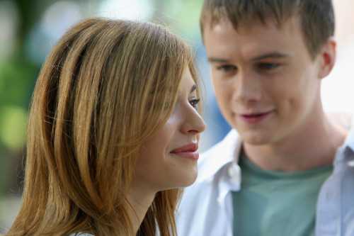 Мужчине рядом нужна не только обаятельная, но и умная спутница, ведь тогда он будет горд, что выбрал именно её