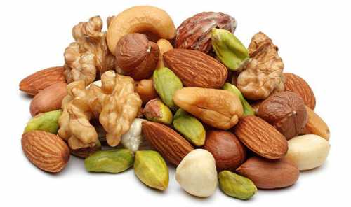 Еда, богатая белком, способствует поступлению аминокислот в организм мясо, рыба, молочные продукты, яйца, бобовые, орехи, семена, листовые зеленые овощи