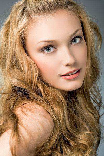 Доминируют таке цвета, как пепельный, серебристый и прохладно голубой