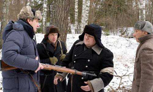 Для того, чтобы сделать достаточное количество копий, нужно сделать резиновую матрицу на основе первого металлического образца