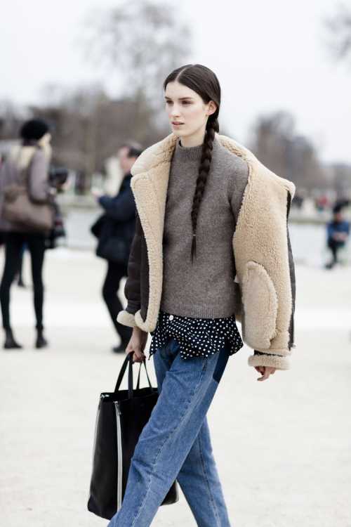 Мы попрощаемся с асимметрией и обильным шитьем, стилем бохо, который уступает место забавным миксам х годов