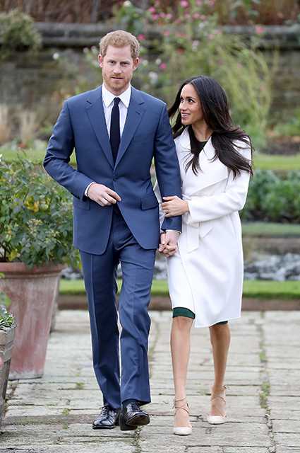 Ближайшие полгода ейпридется обучаться этикету, иследить заееуспехами будет самая строгая работница королевского двора советчица королевы