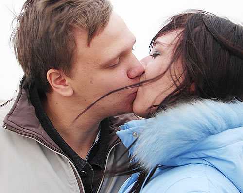 Эта музыка разрушает блоки неуверенности, ведь ноты гаммы соответствуют нашим семи энергетическим центрам чакрам и приводят их в равновесие