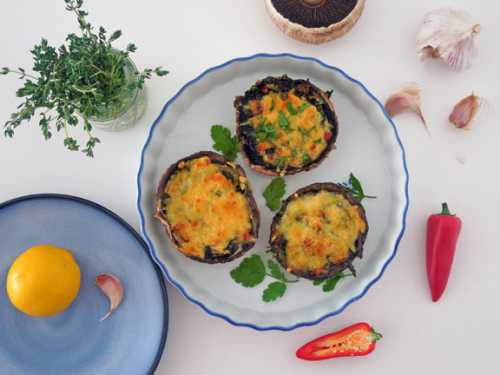 Подавайте с кусочками хрустящего хлеба для вымакивания