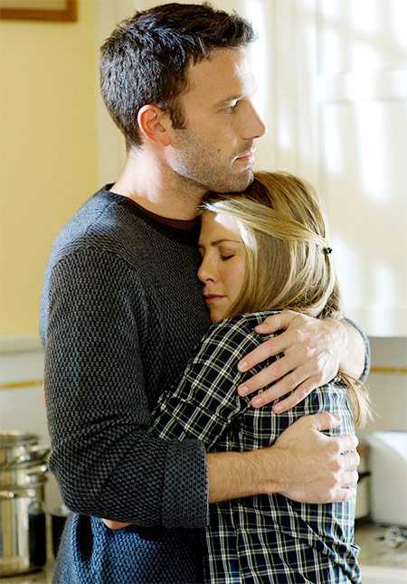 Именно в этой стрессовой точке зарождаются проблемы, которые впоследствии могут привести если не к разрыву отношений, то к серьезному отдалению между партнерами