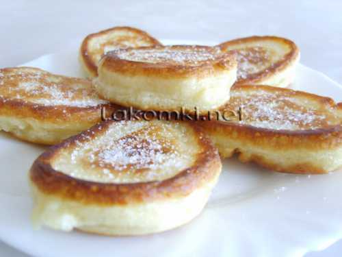 Поставьте тесто в тепло и дождитесь, пока оно не увеличится в объеме почти в раза