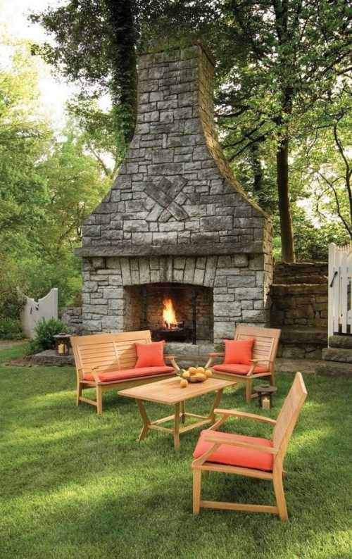 На совести муравьев и много загубленных деревьев, поскольку они селятся в структуре коры