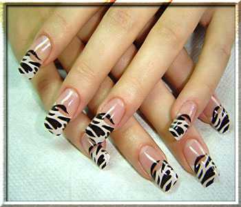 И в этом случае нам подойдут изысканные и неповторимые рисунки на ногтях иголкой