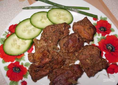 Шашлык в духовке: рецепт мяса в рукаве