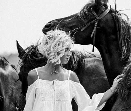 Петербурге устроили музыкальное шоу