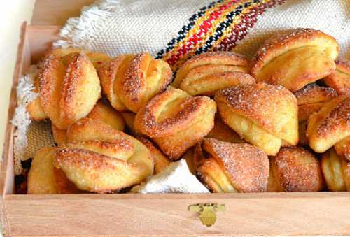 В молоко добавьте г муки, взбивая смесь венчиком до удаления комочков